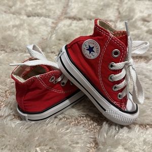 Red baby converse size 3